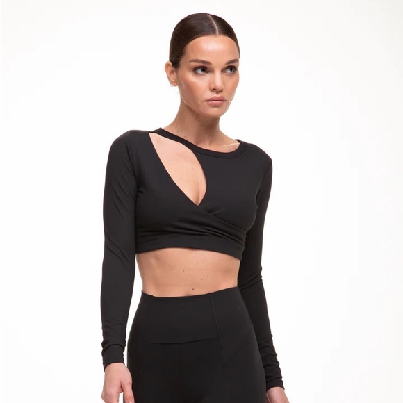n:PHILANTHROPY Tops - $59 NWT n:PHILANTHROPY Roxbury Black Top Size L